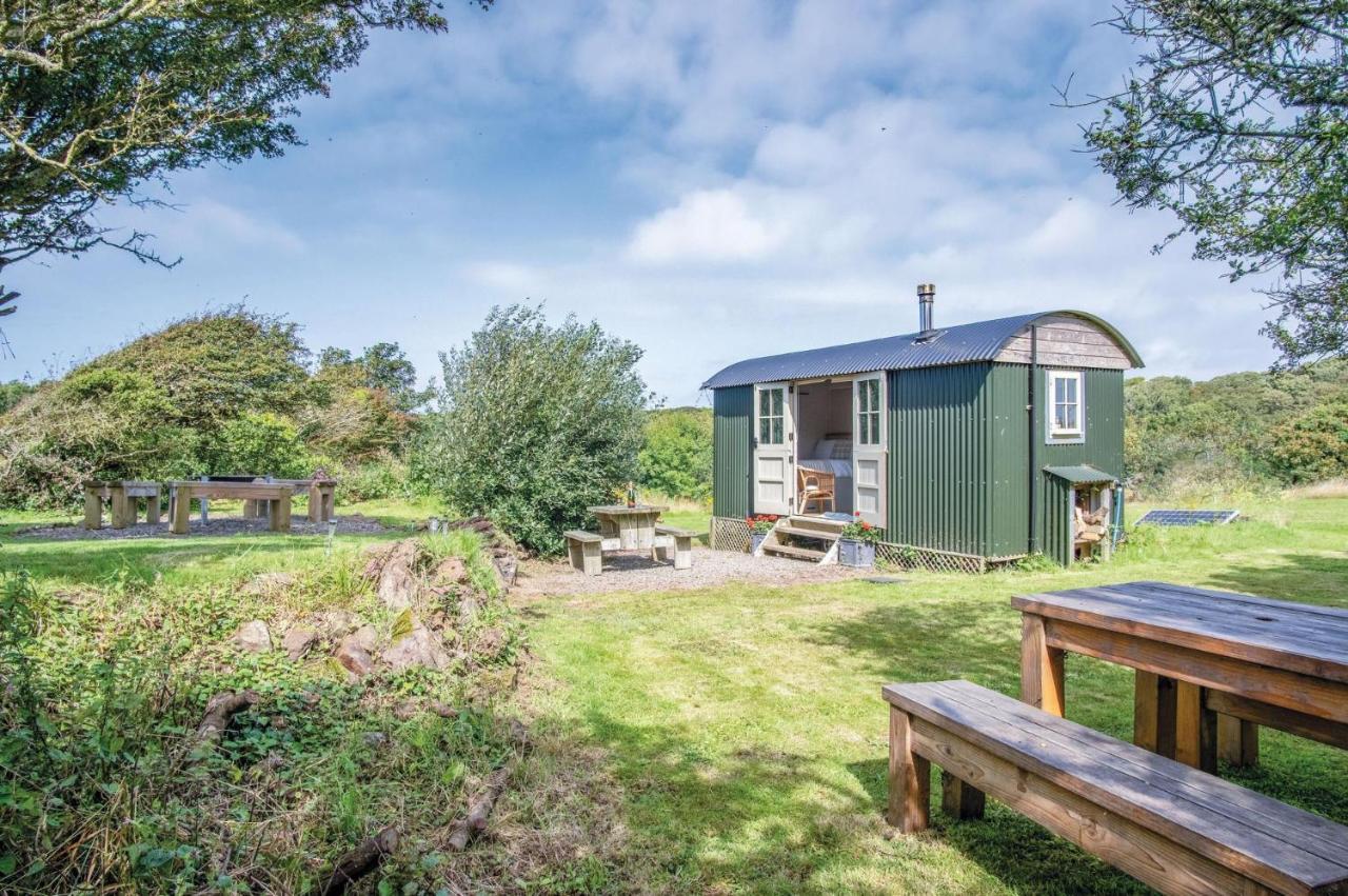 Haven View - 1 Bedroom Shepherds Hut - St Ishmaels Saint Ishmaels  Bagian luar foto